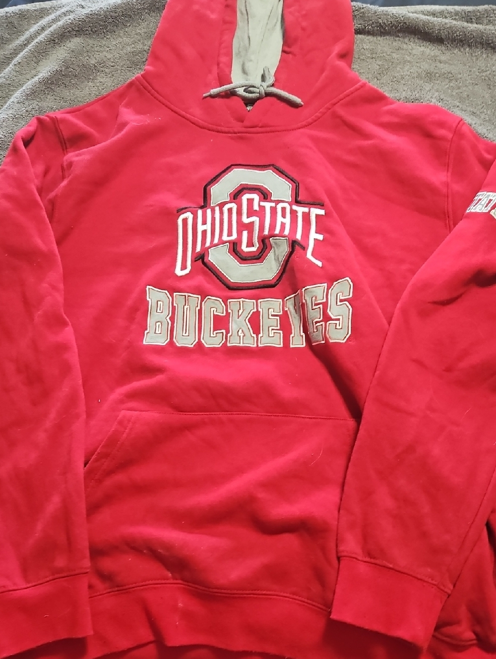 Colosseum Red Ohio State Buckeyes Crewneck Hoodie